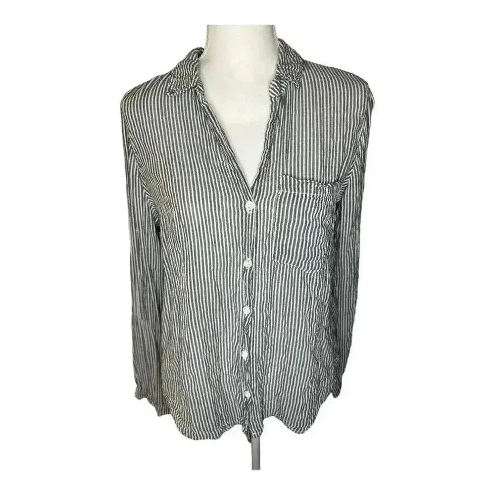 Bella Dahl Women’s Small‎ Gray & White Striped Distressed Button Down Top